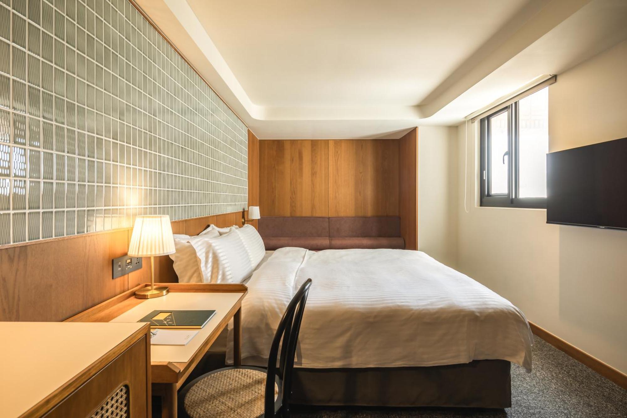 天下南隅 Provintia Hotel Тайнань Екстер'єр фото
